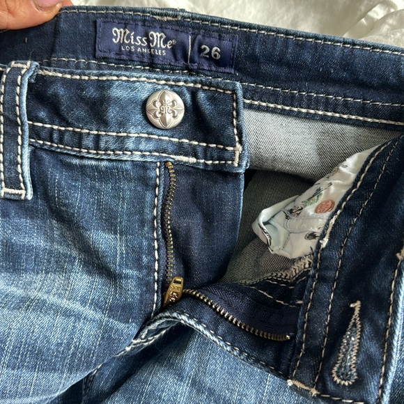 Miss Me Mid-rise Skinny Jeans - Picture 6 of 7